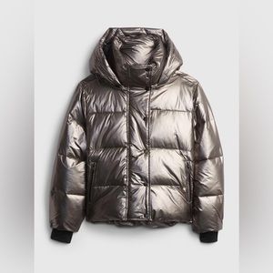 Gap Heavyweight Cropped Oversized Puffer Jacket